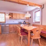 公寓 River Valley View House
