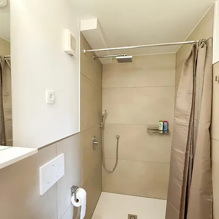 River Valley View House *