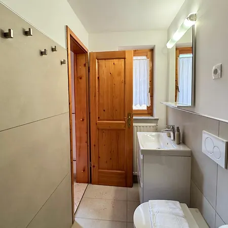 Daire River Valley View House