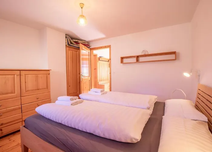 Daire River Valley View House *