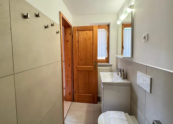 Daire River Valley View House